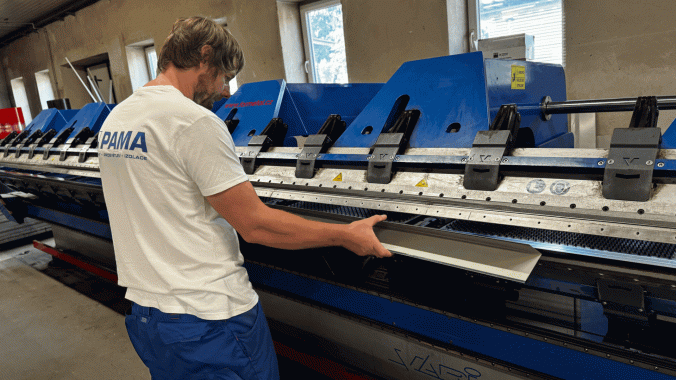 Střešní centrum Dlouhé